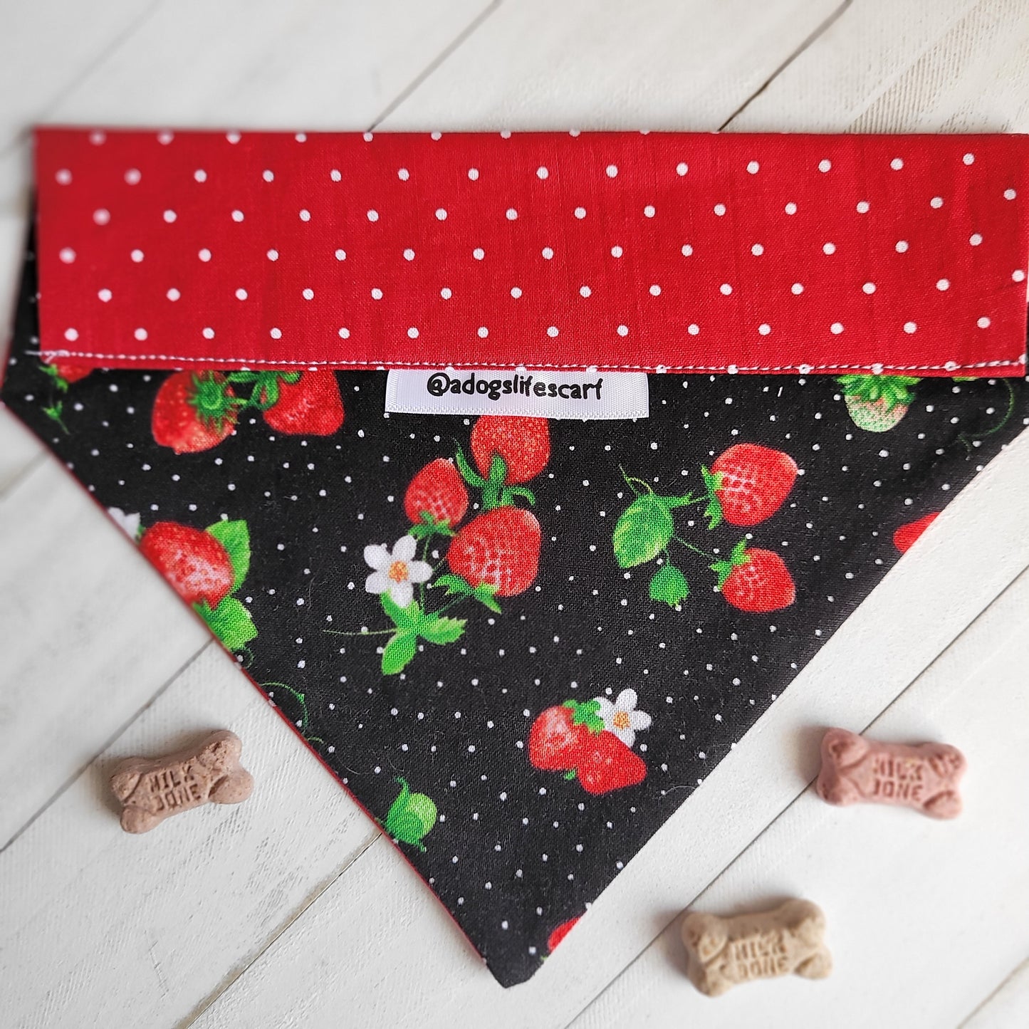 Strawberry Dreams Collar Scarf
