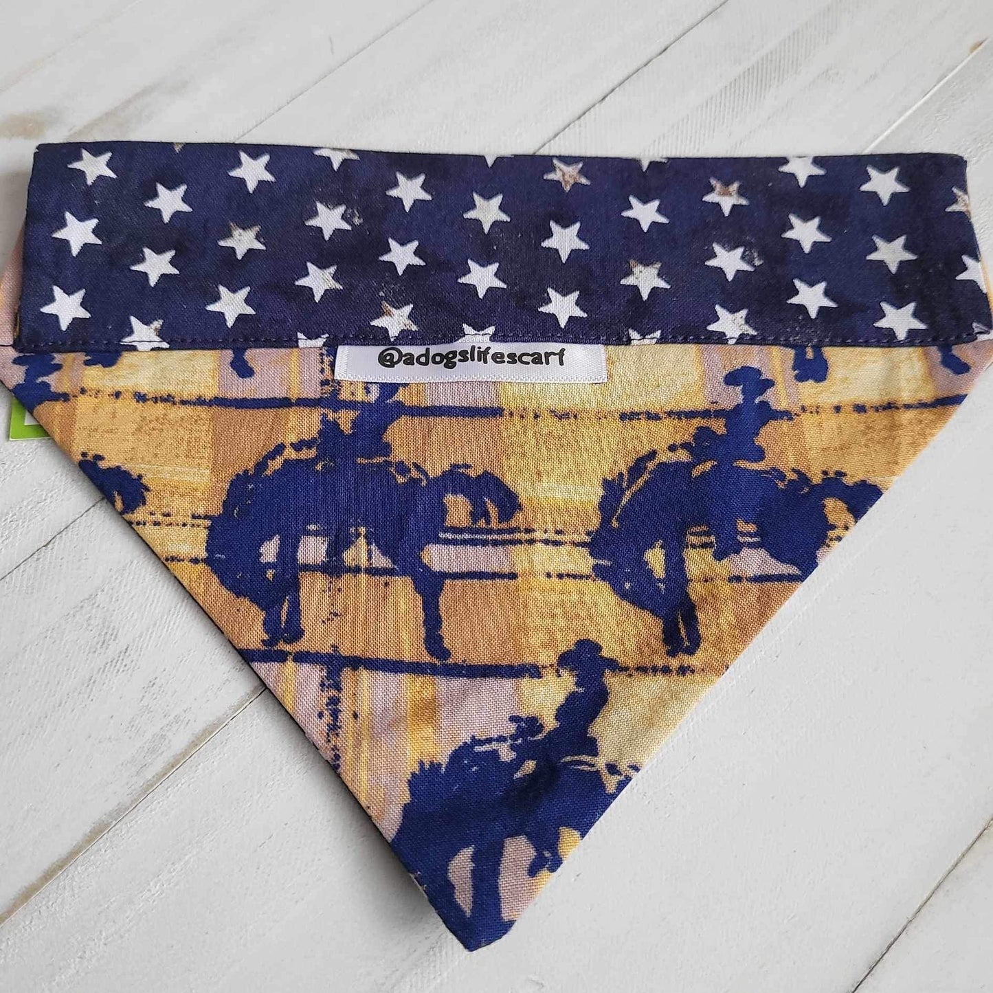 Bucking Broncos Collar Scarf