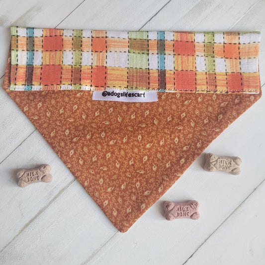 Stitched Plaid Leaves Collar Scarf