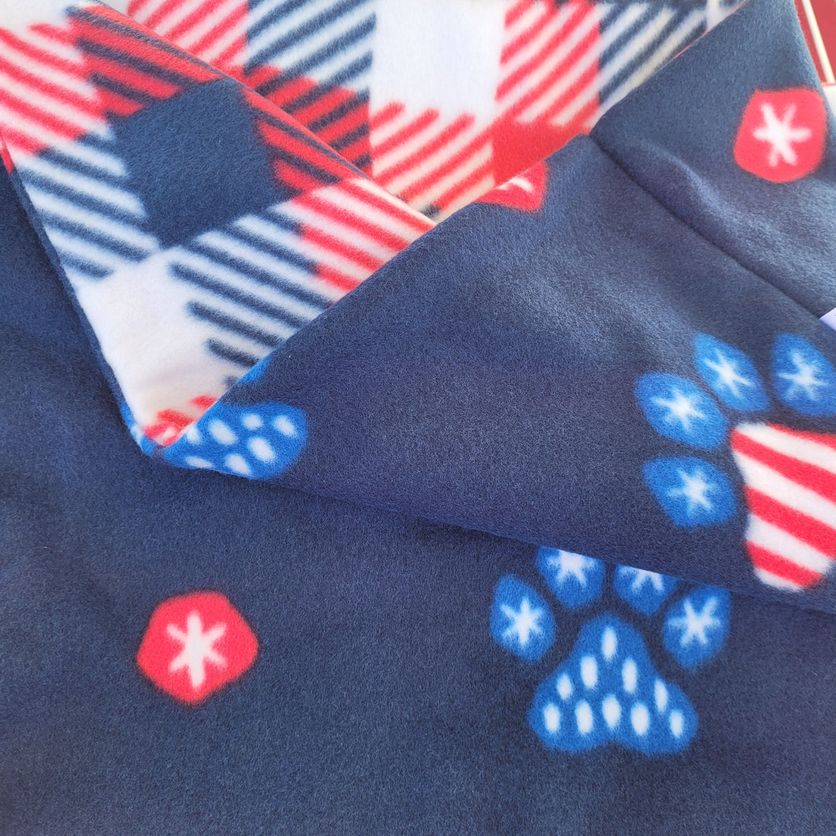 Pawsitively American Snuggle Bag
