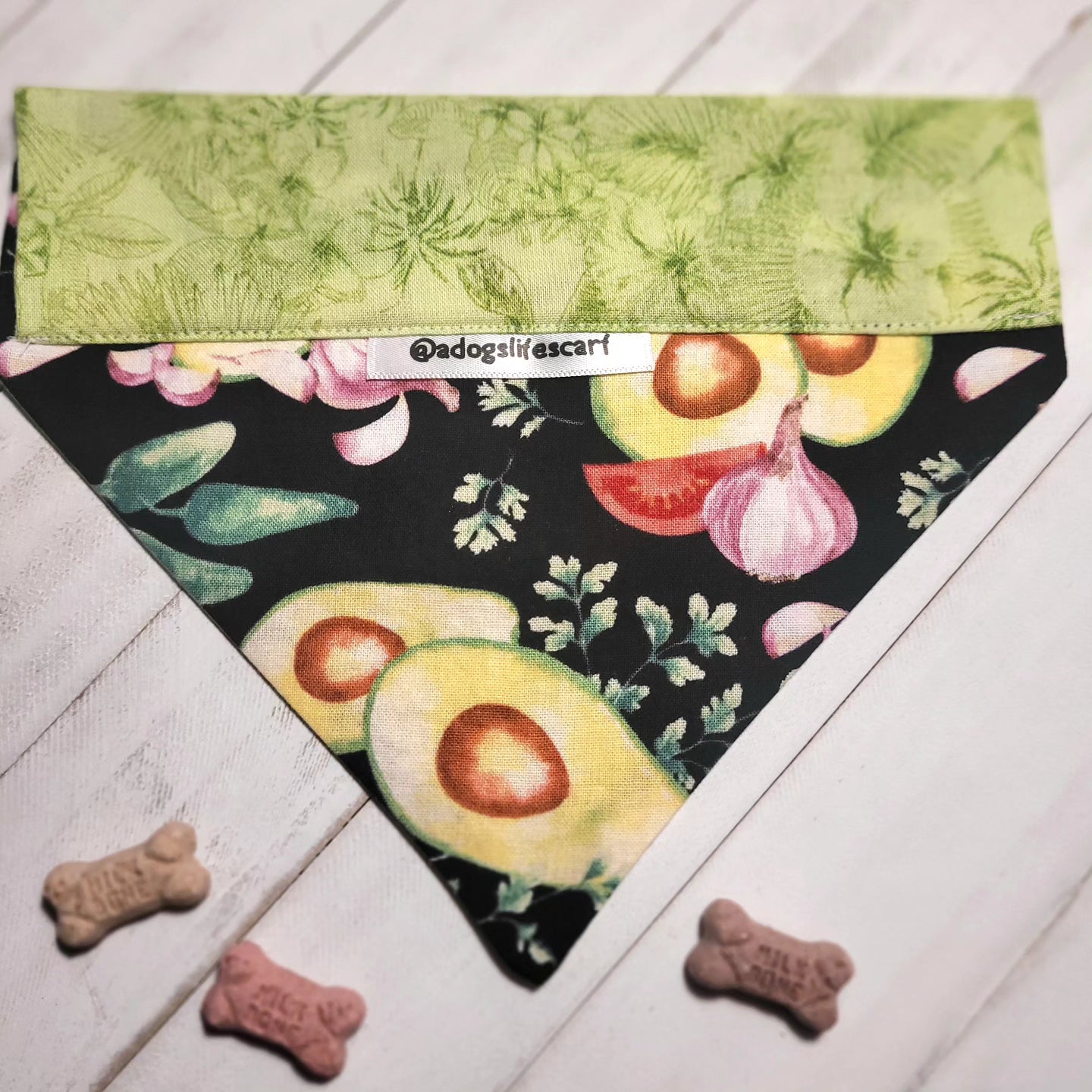 Avocado Party Collar Scarf