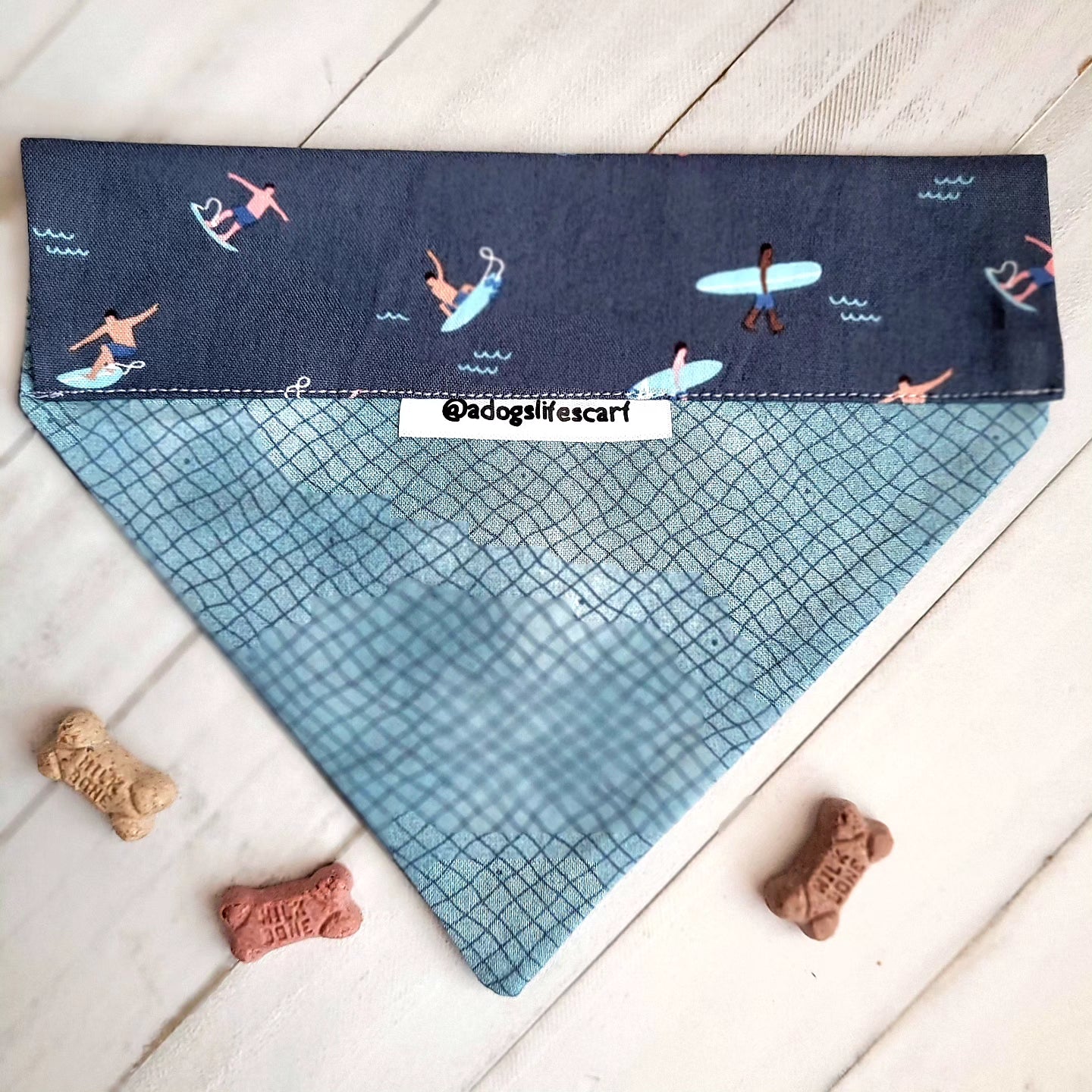 Surfing USA Collar Scarf