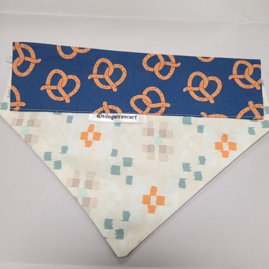 Pretzel Party Collar Scarf